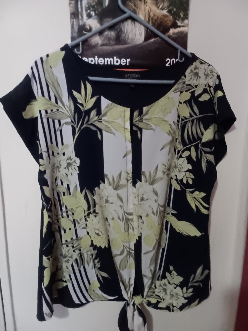 Vintage Stitch Collection Lime/Navy Blouse. Size medium